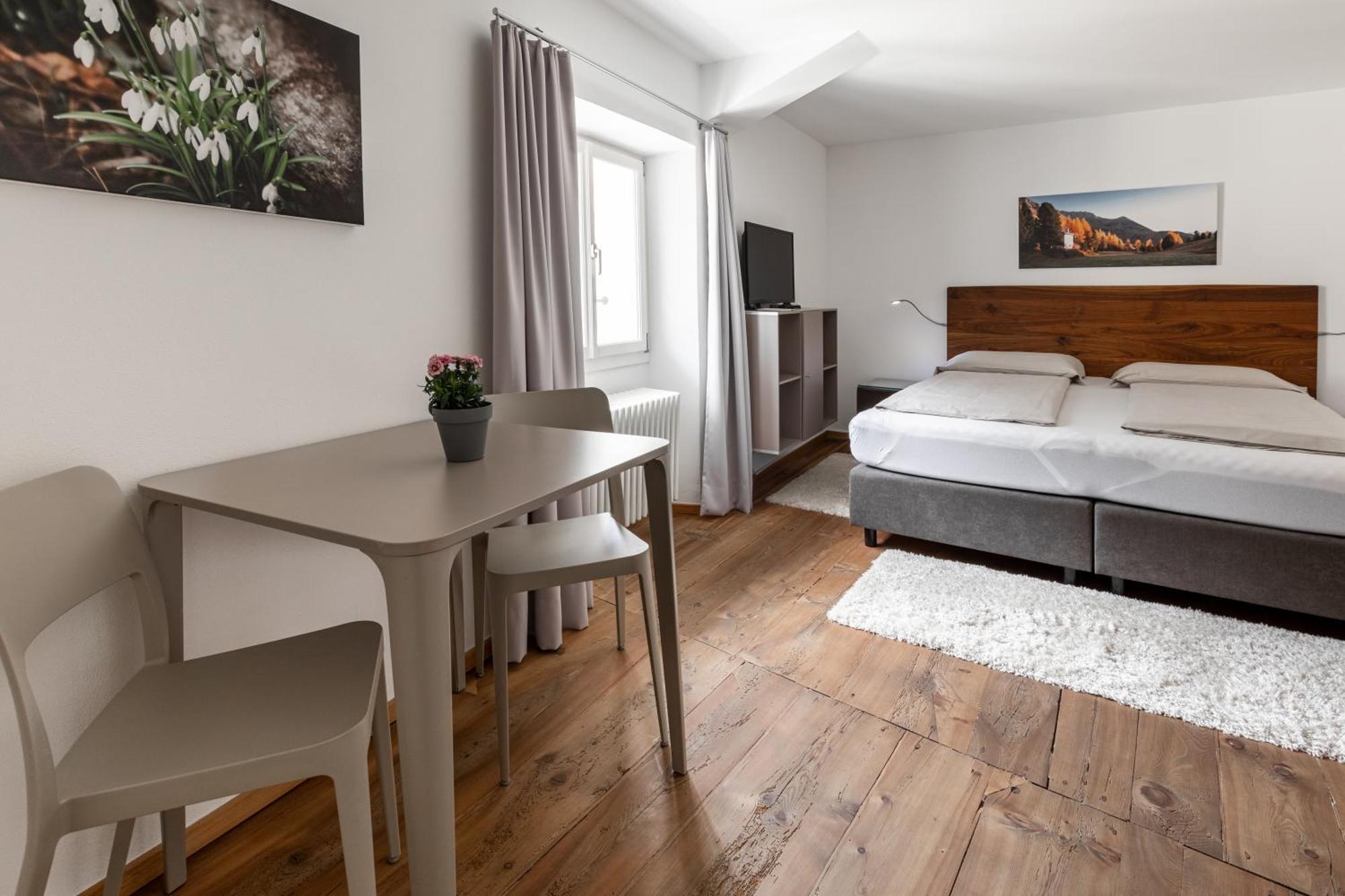Ca' Del Borgo, Rooms & Suites Poschiavo Buitenkant foto