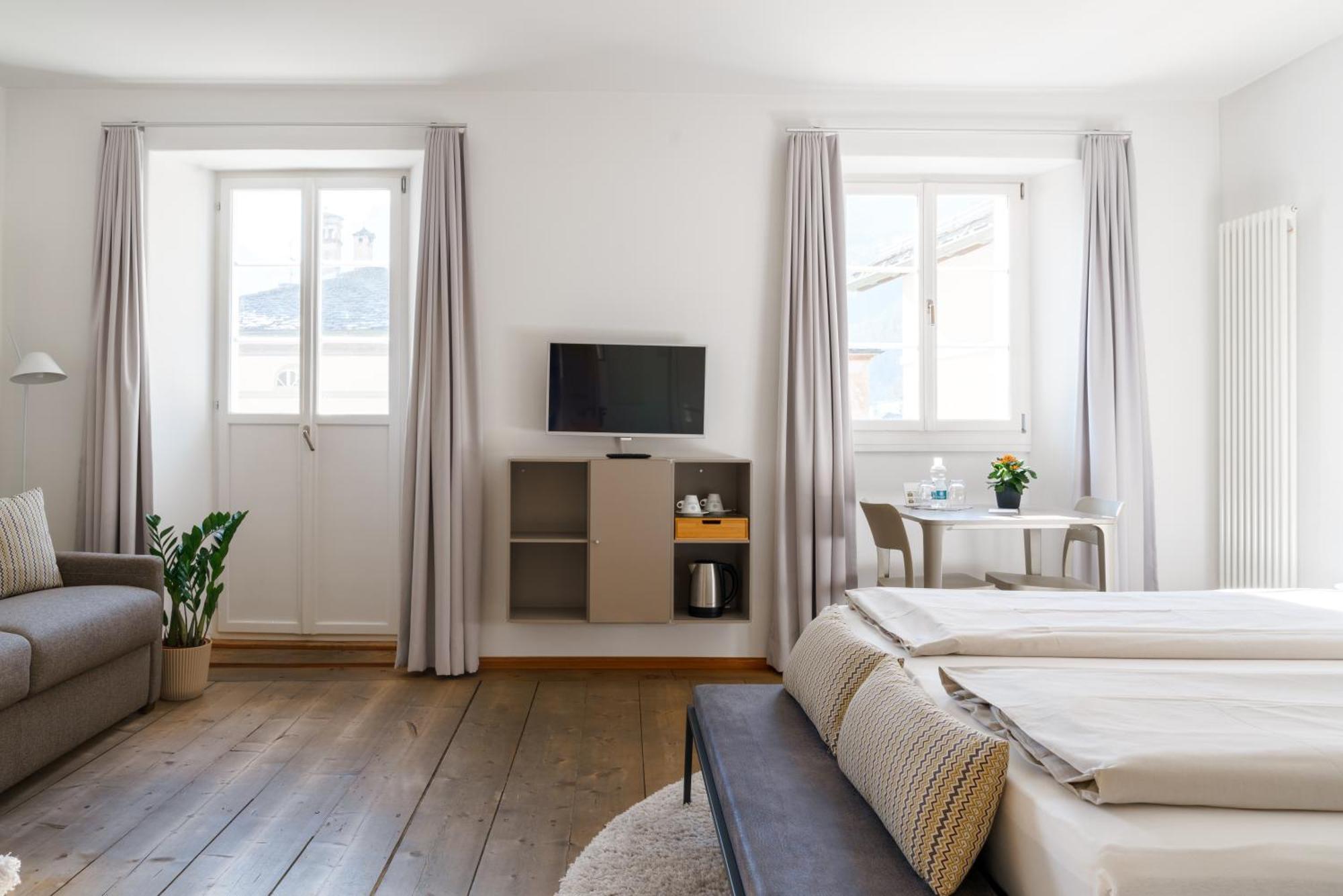 Ca' Del Borgo, Rooms & Suites Poschiavo Buitenkant foto