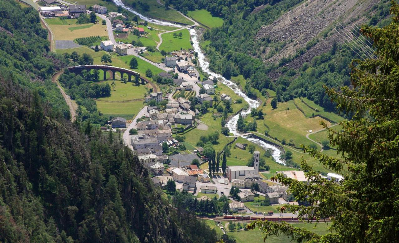 Ca' Del Borgo, Rooms & Suites Poschiavo Buitenkant foto